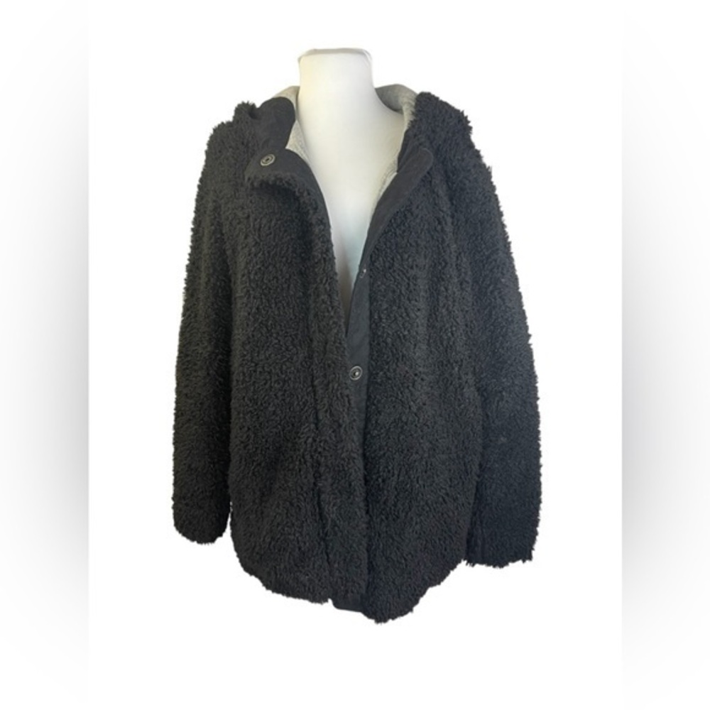 Free People Black Fluffy Faux Fur Sweater Jacket M ⭐️